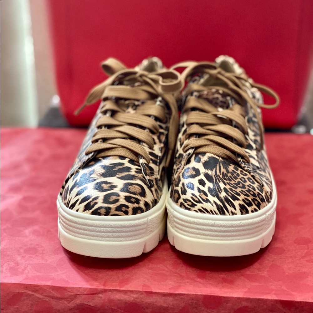 MACKIN Animal Print Platform Sneakers Never Worn!! - Picture 6 of 7
